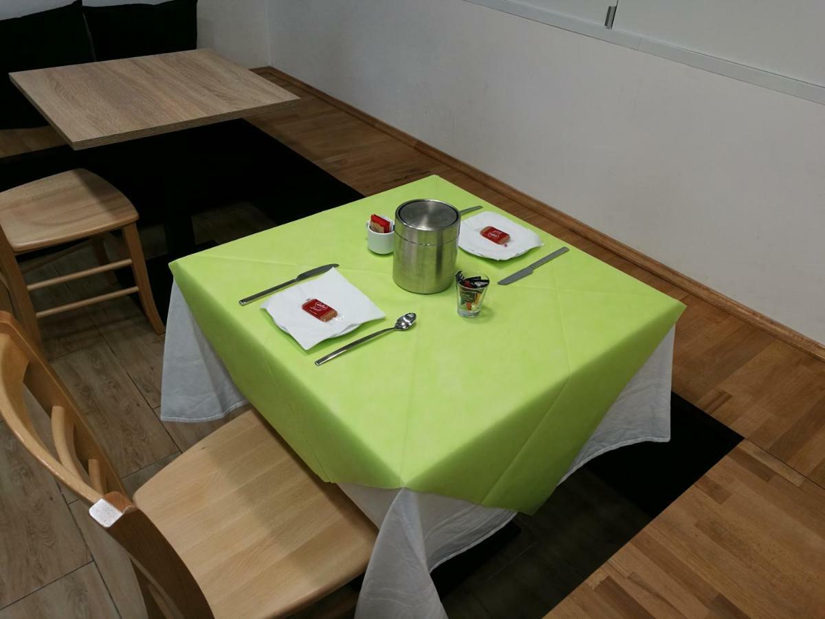 Al Trenino Accomodation Hotell Roma Eksteriør bilde